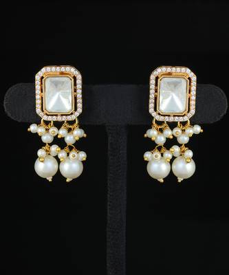 White faux polki necklace set 3
