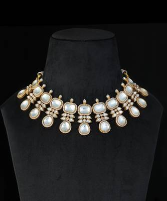 White faux polki kundan necklace set 2