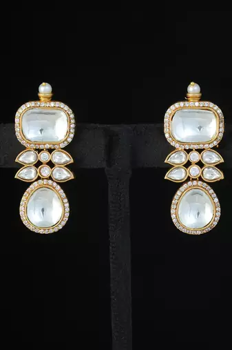 White faux polki kundan necklace set