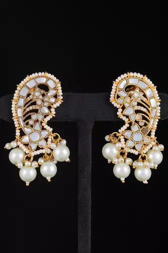 White gold finish kundan mother of pearls earrings