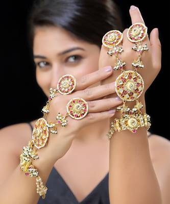 Red gold finish kundan hathphool 1