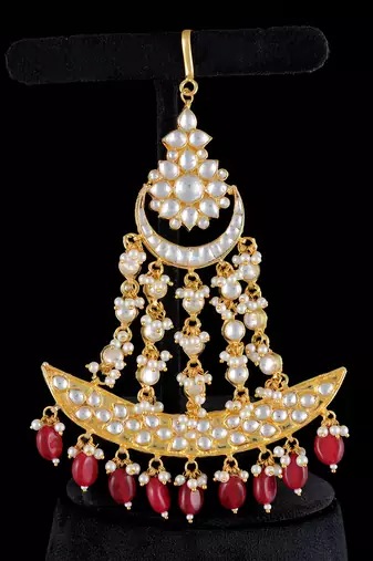 Red gold finish kundan side passa