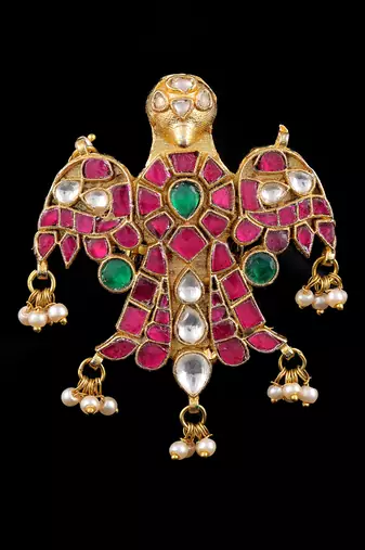 Red gold finish kundan ring