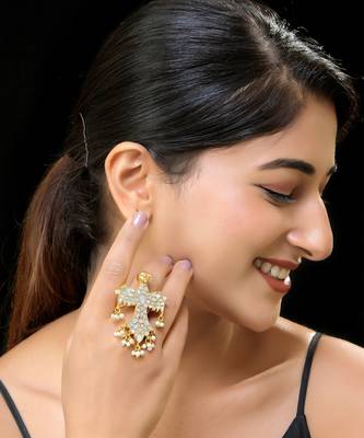 White gold finish kundan mother of pearls ring 1
