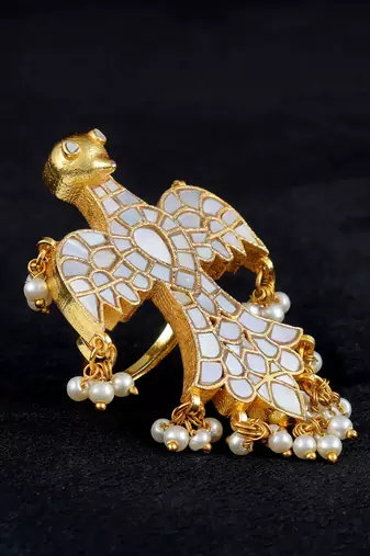 White gold finish kundan mother of pearls ring