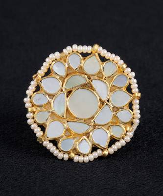 White gold finish kundan mother of pearls ring 2