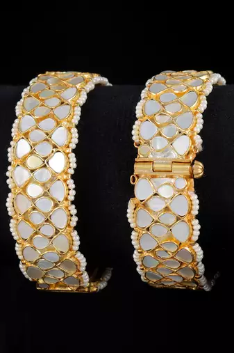White gold finish kundan mother of pearl bangles