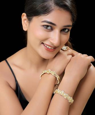 White gold finish kundan bangles 1