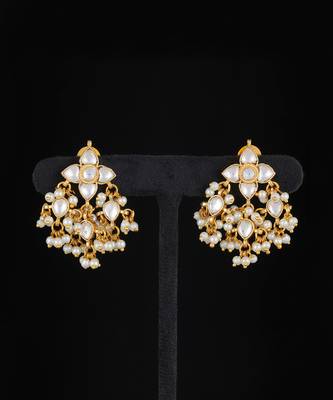White gold finish kundan necklace set 3