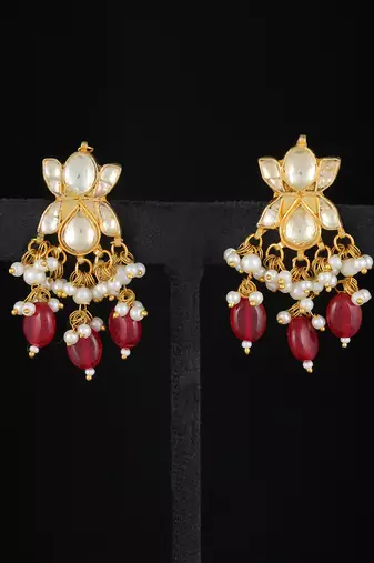 Red gold finish kundan necklace set