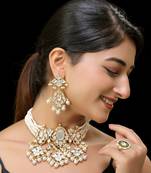 White gold finish kundan necklace set
