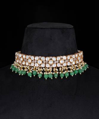 White & green gold finish kundan necklace set 2