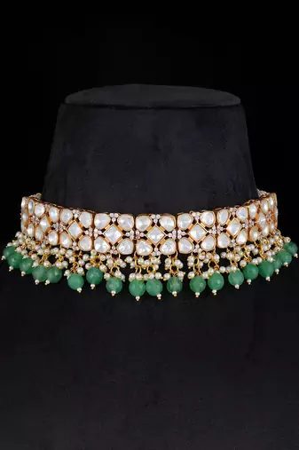 White & green gold finish kundan necklace set