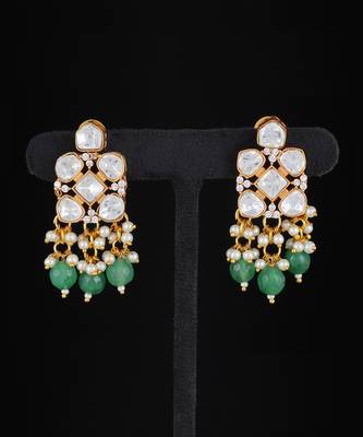 White & green gold finish kundan necklace set 3