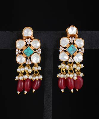 Navratna gold finish kundan necklace set 3