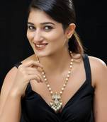 White gold finish kundan mother of pearls pendant