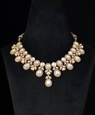 Gold faux polki necklace set 2