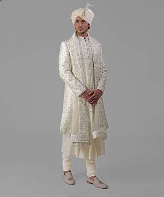 Ivory & gold floral jaal zardozi hand embroidered sherwani peshwa set 4