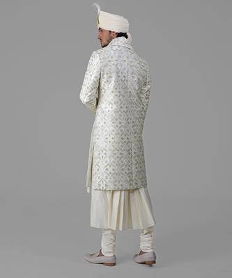 Ivory & gold floral jaal zardozi hand embroidered sherwani peshwa set 5