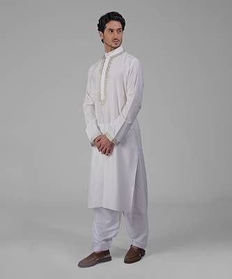 Ivory kashmiri tilla embroidered kurta set 2