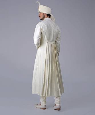 Ivory & gold chikankari embroidered peshwa kurta set 5