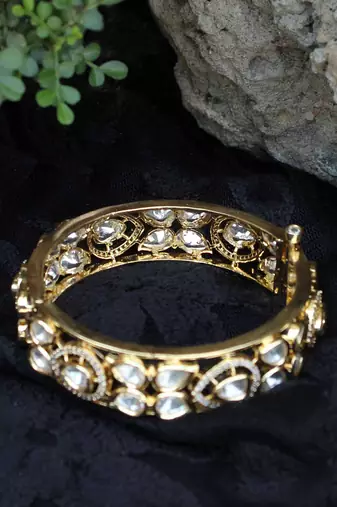 Golden glass kundan openable bangle