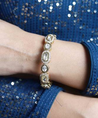 Golden kundan openable bangle 1