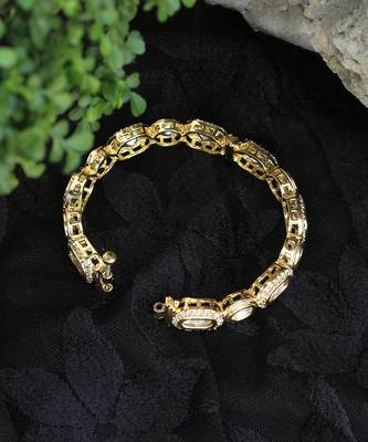 Golden kundan openable bangle 4
