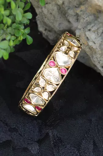 Golden openable bangle