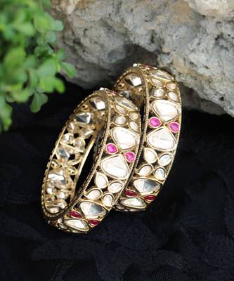 Golden openable bangle 3