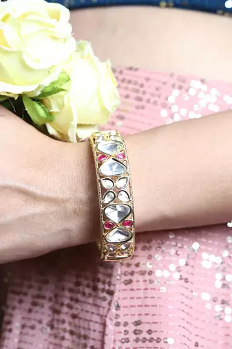 Golden openable bangle