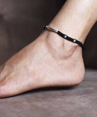 Black thread & silver anklets 3