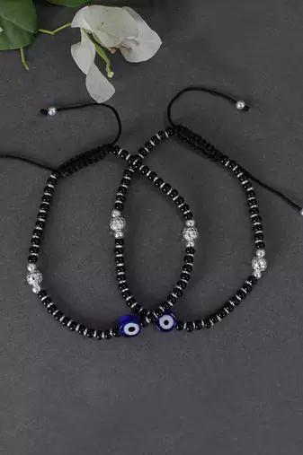 Black adjustable anklets
