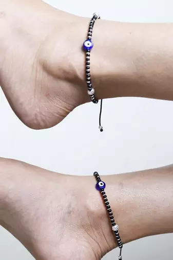 Black adjustable anklets