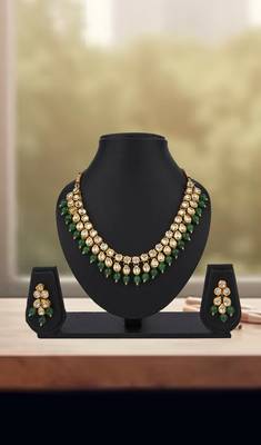 Multicolor kundan and alloy necklaces 1