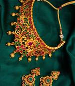 antique gold Alloy necklace sets