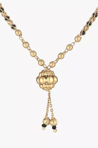 Gold-plated pearl jewellery set