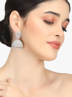 Silver-plated handcrafted maang tikka with earrings 3