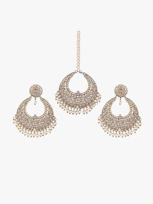 Gold-plated handcrafted yellow maang tikka with earrings 5