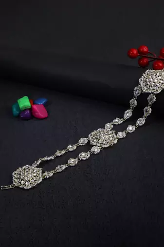 Women gold plated floral kundan pearl studded matha pati