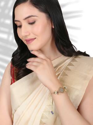 Women gold-plated handcrafted link bracelet 3