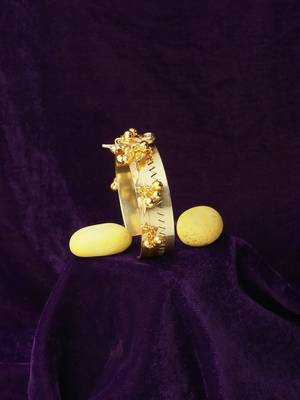 Women 24ct gold-plated cuff bracelet 1