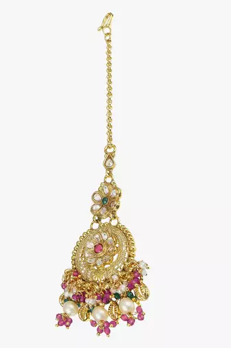 Women gold-plated stone-studded pearl temple maangtikka