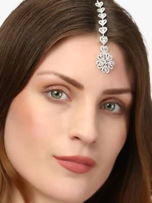 Rhodium-plated cz stone-studded handcrafted maang tika 3