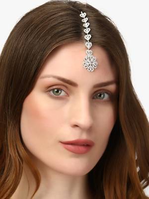 Rhodium-plated cz stone-studded handcrafted maang tika 4