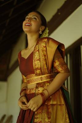 Maroon Color Narayan Pet with Zari Weaving Work Lehenga choli 2