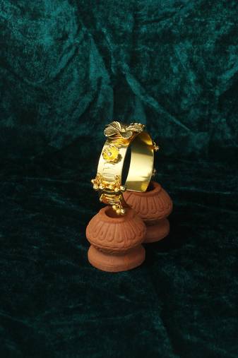 Women 24ct gold-plated cuff bracelet