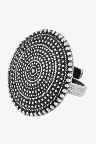 Silver-toned oxidized adjustable ring