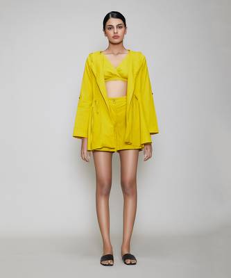 Yellow hooded jacket & shorts set 1