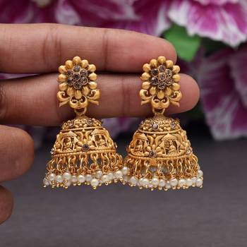 Gold color matte gold earrings 1